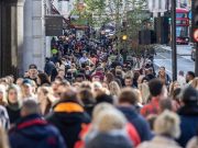 Британские учёные спрогнозировали резкий спад заражений COVID-19 зимой