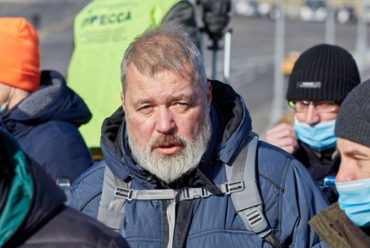 Премиальная разводка: навальнисты получили компенсацию за Нобель Муратова