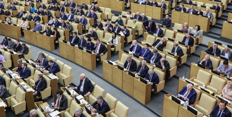 Пришло время решать с «думскими старцами»