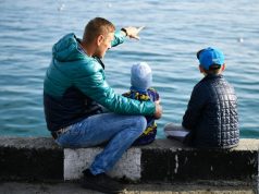 Зачем сегодня в России празднуется День отца