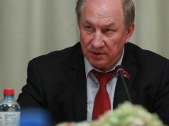 Целятся в Рашкина — бьют по «царской охоте»