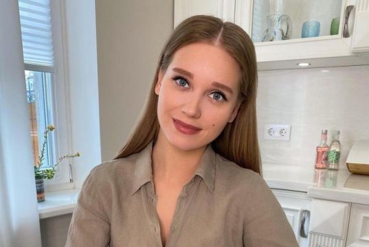 Кристина Асмус рассказала о травле и оскорблениях с самого детства