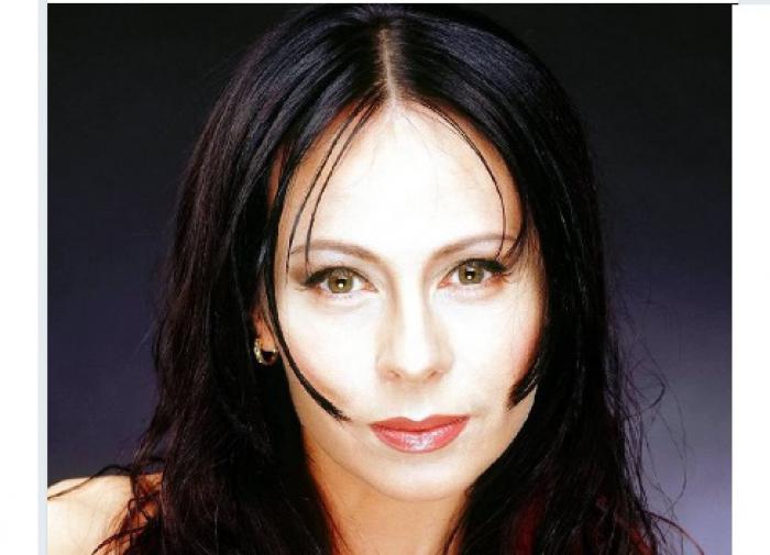 Марину Хлебникову госпитализировали после пожара в её доме в тяжёлом состоянии