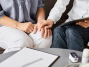 Консультация психотерапевта: когда нужна и как выбрать специалиста