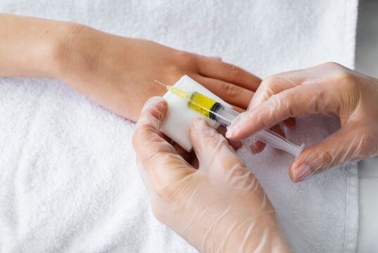 Капельницы «Коктейль Майерса»: польза витаминной терапии для иммунитета и энергии