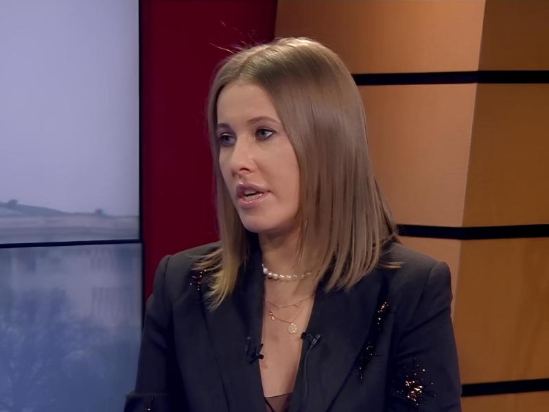 Тайна Собчака: почему Ксения проигнорировала день рождения отца у его могилы?