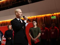 Как Шаман побеждает волнение перед выходом на сцену: неожиданное признание