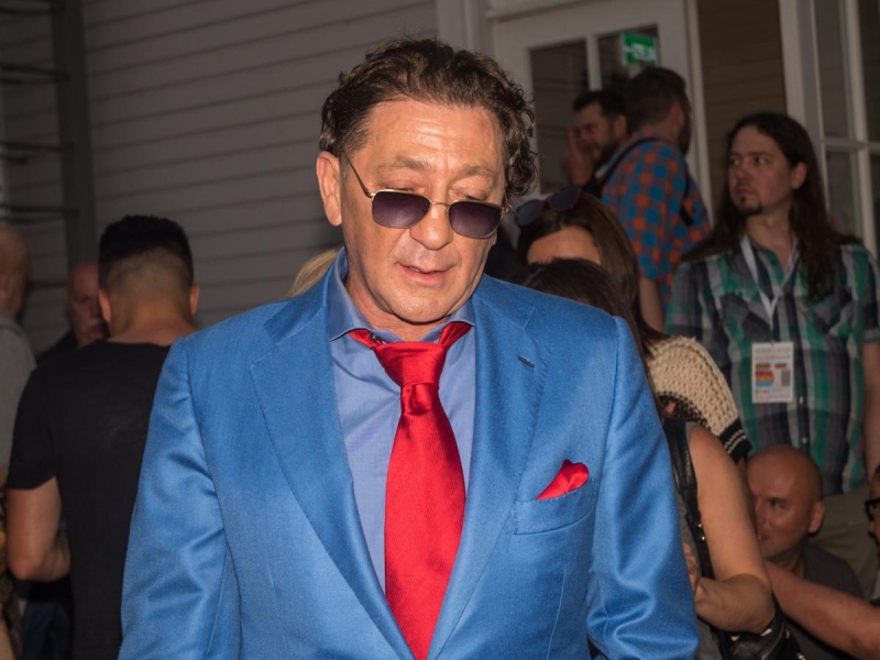 Лепс требует особого: инсайдеры раскрыли детали райдера певца &mdash; несколько литров элитного алкоголя