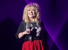 Вика Цыганова требует выслать поклонников Пугачёвой: в чём провинились фанаты Примадонны