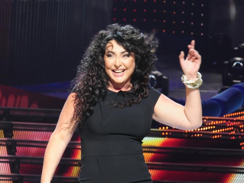 Муж на час превратился в прораба: Лолита нашла замену романтике в бетонных работах